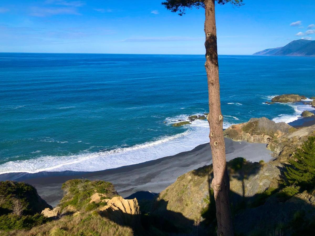Amazing Oceanview 2 Bedroom Oceanfront! By Oceanviewhottubs Shelter Cove, Ca Tesla Ev Station Екстериор снимка