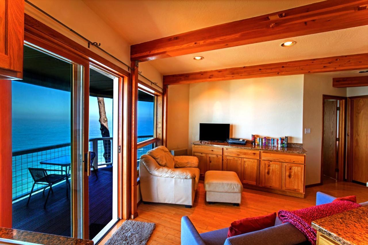 Amazing Oceanview 2 Bedroom Oceanfront! By Oceanviewhottubs Shelter Cove, Ca Tesla Ev Station Екстериор снимка